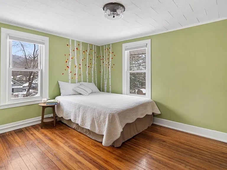 213 Wood St — Photo 6