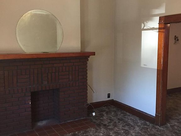 2nd image of 822 W Vine St #824