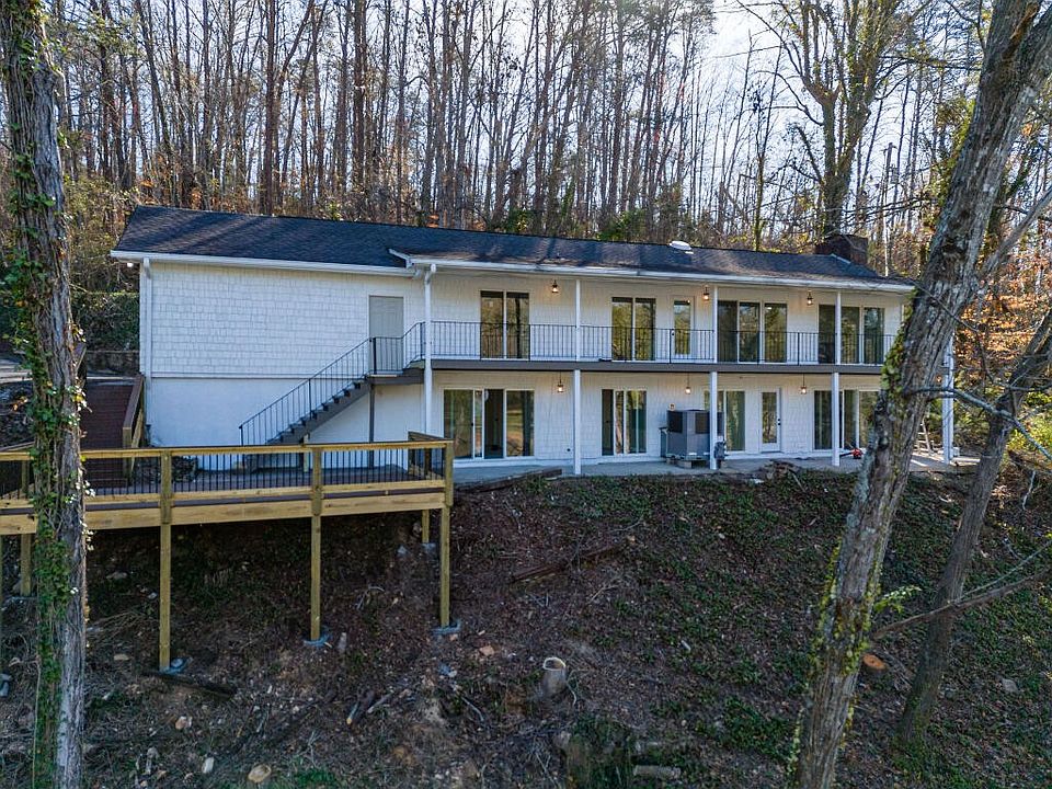 1st image of 462 Bluff Rd