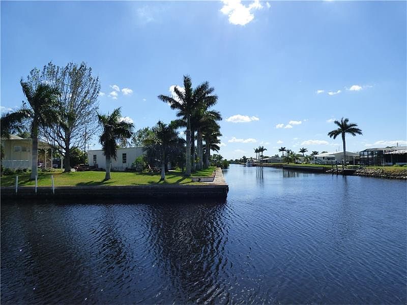 1st image of 771 Coral Dr