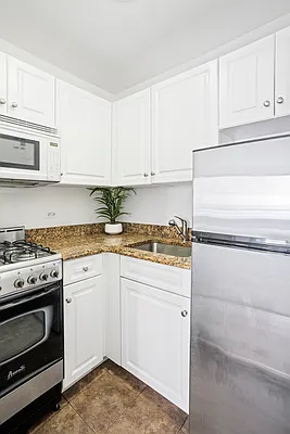 Sold by Douglas Elliman | media 4