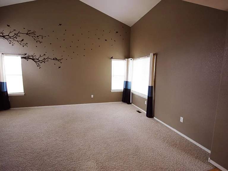 10470 Dresden St — Photo 10