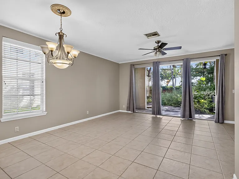 8103 Bellagio Ln — Photo 13