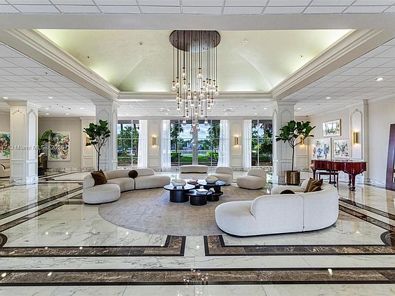 4th image of 5600 Collins Ave #56008A