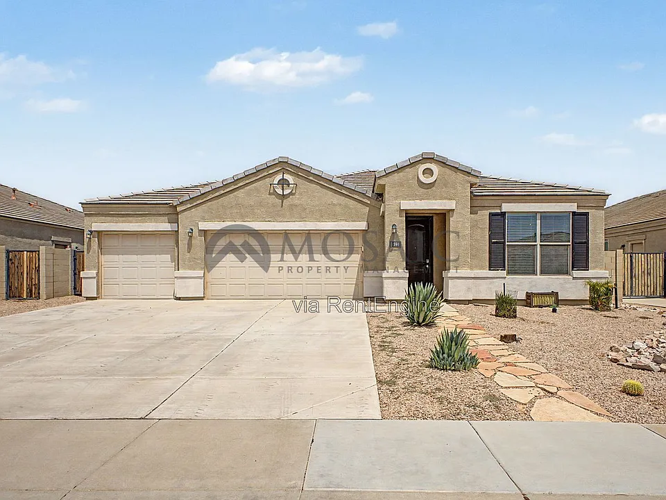 598 W Belmont Red Trl