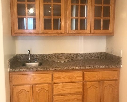 3rd image of 1029 S Sherbourne Dr