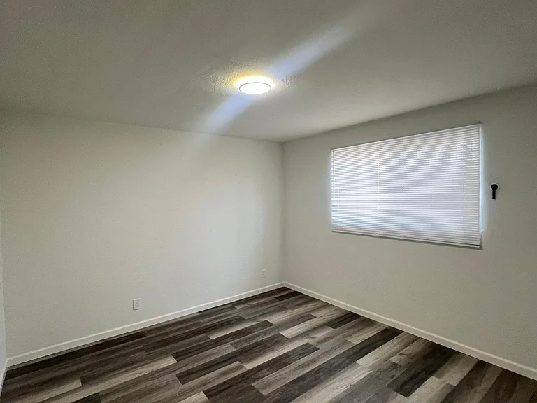 1029 Louisiana Blvd SE #C — Photo 12