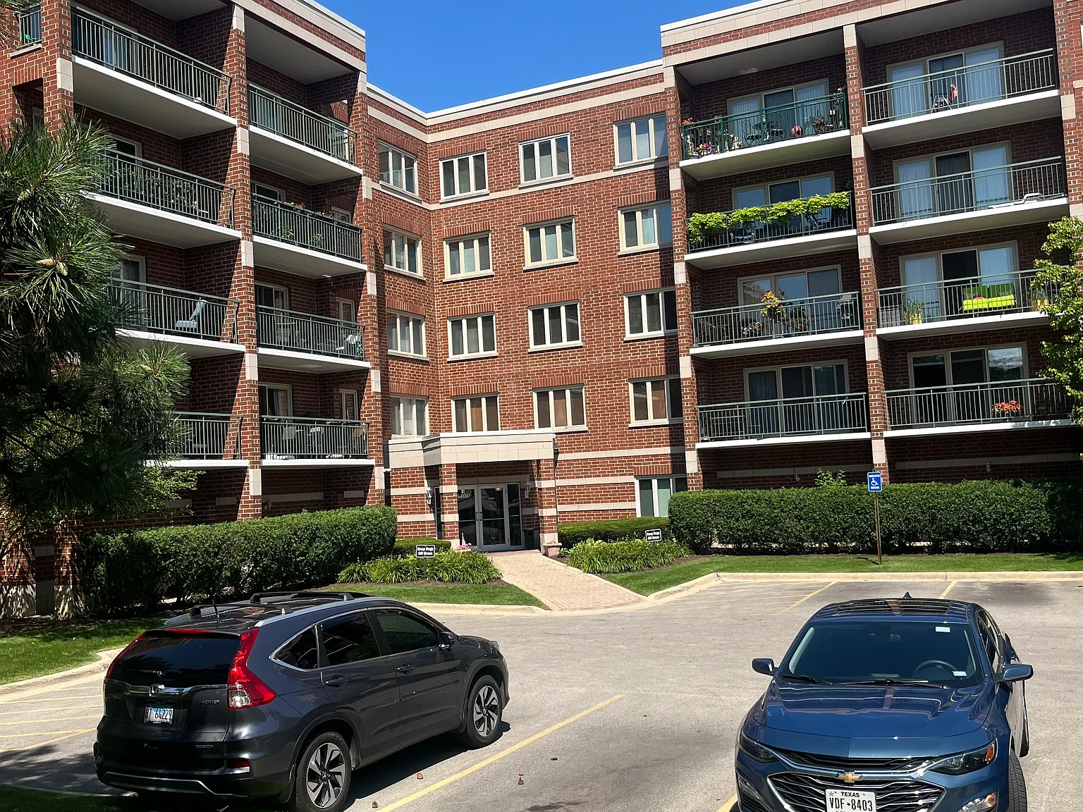 6400 W Berteau Ave — Photo 3