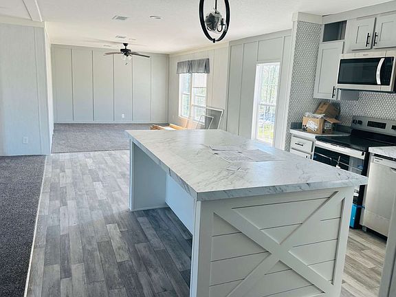 5th image of 9041 County Road 136 W