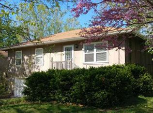 814 S High St, Butler, MO 64730