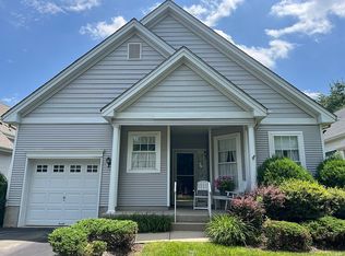 30 Hummingbird Dr, Hamilton, NJ 08690