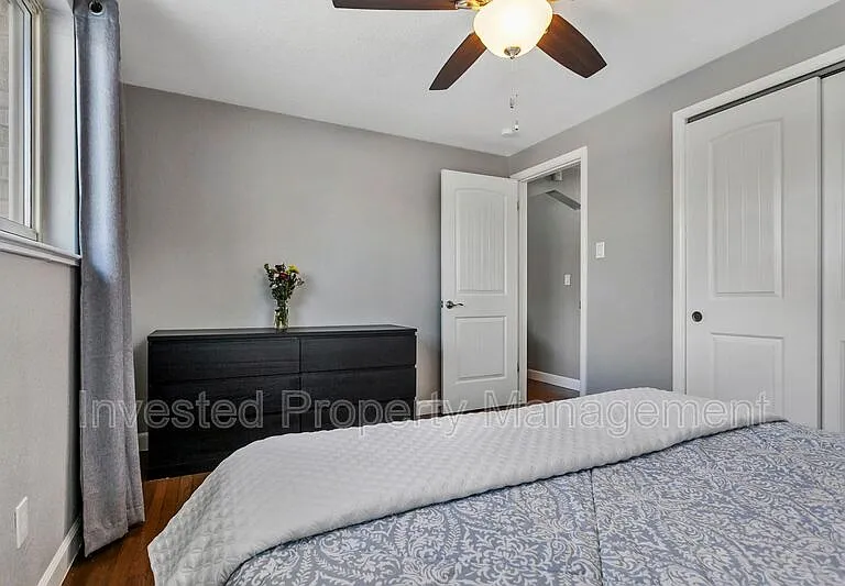 2591 S Raleigh St — Photo 15