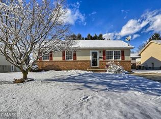 425 Ridge Ave, Mcsherrystown, PA 17344