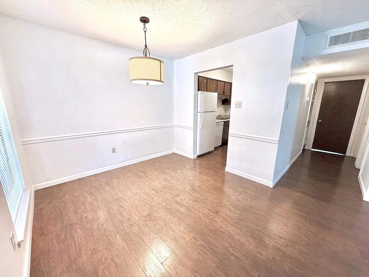 2 Bedroom Upstairs Condo Located off College & Perkins — Photo 4