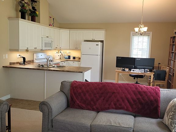 4th image of 325 Densmore Rd #102