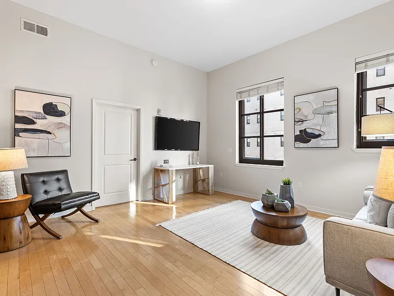 The Barker | $250 Off 1 Month Within 24 hours of Touring — Photo 40