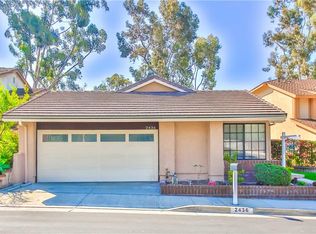 2436 Greenwich Dr, Fullerton, CA 92833