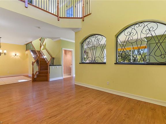 3rd image of 10113 N Golden Elm Dr
