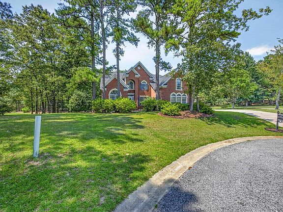 3rd image of 16 Deer Harbour Ct