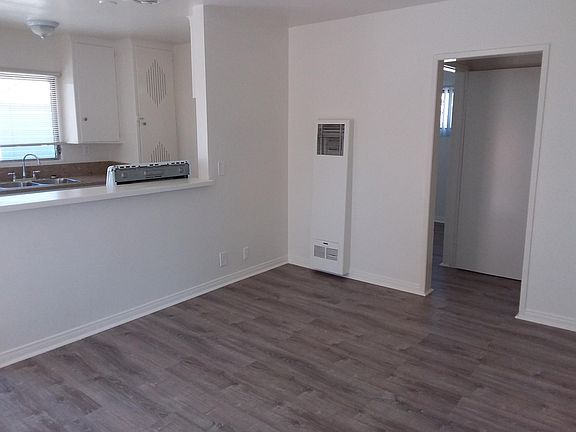 4th image of 577 N El Molino Ave