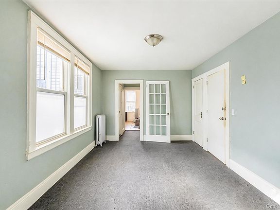 4th image of 16904 Crocheron Avenue