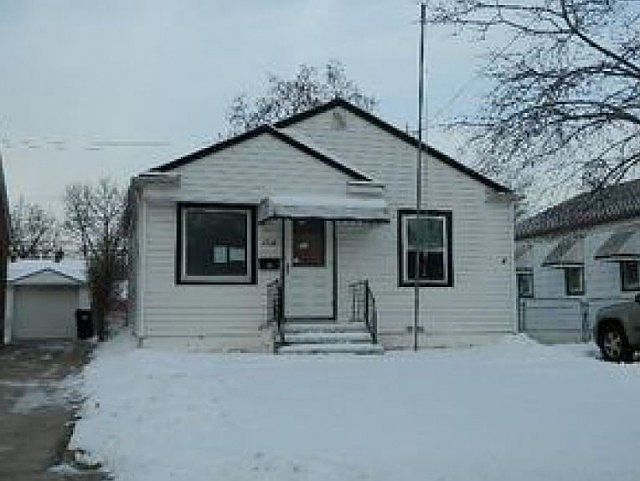 1st image of 4508 W 170th St