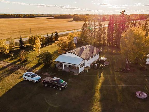 2nd image of 63062 Township Road 710 Rural Grande Pr #1
