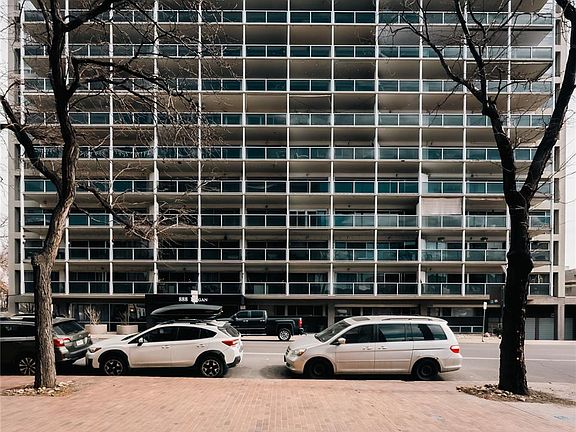 3rd image of 888 N Logan Street #2G