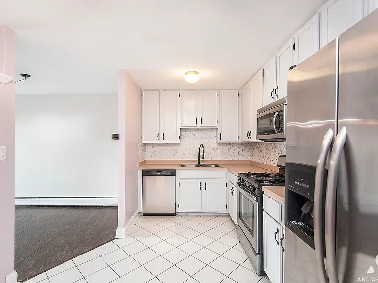 1049 Ogden Ave #212 — Photo 9