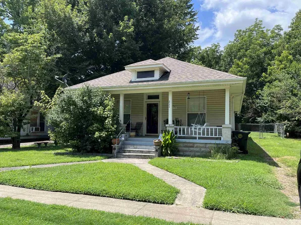 211 Butterworth Ave, Dyersburg, TN 38024