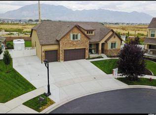322 W Shoreline Ct, Vineyard, UT 84059