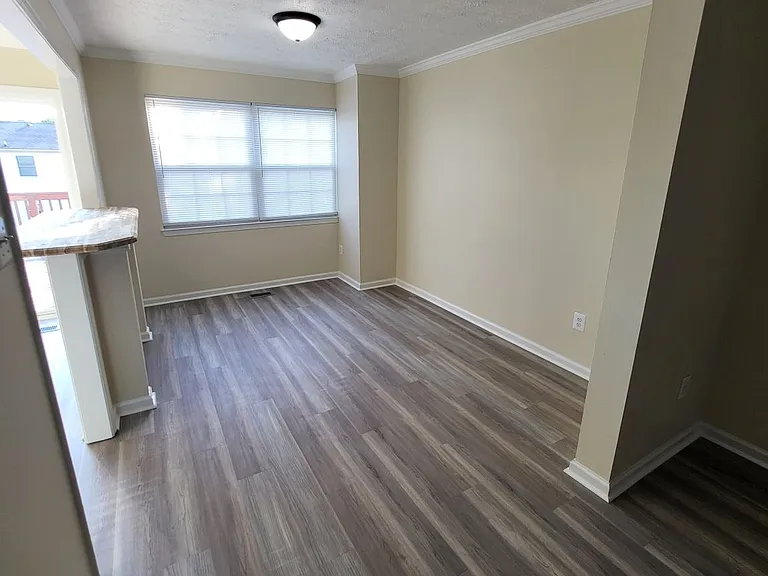 26 Sylvan Park Ct — Photo 11