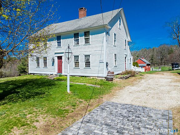 3rd image of 246 Heritage Road