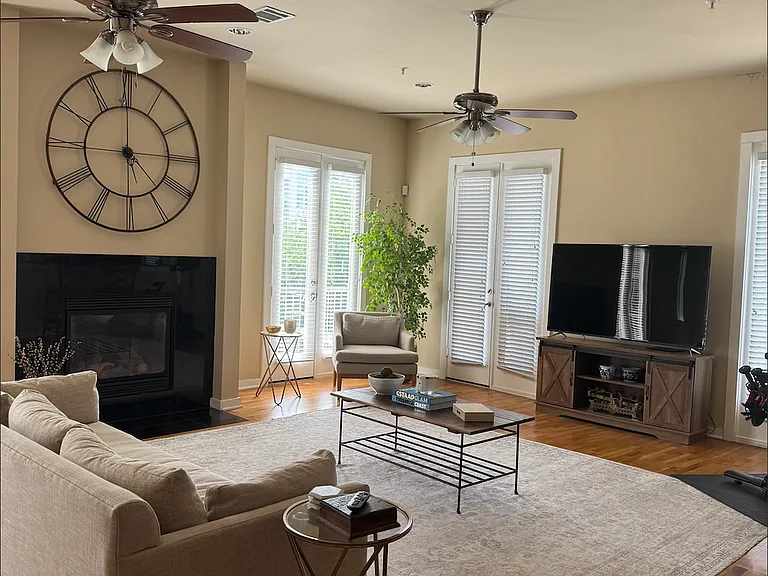 3320 Douglas Ave #A — Photo 6