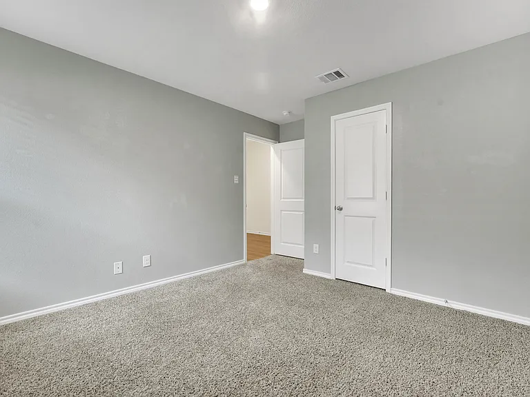 2118 Brisbon St — Photo 23