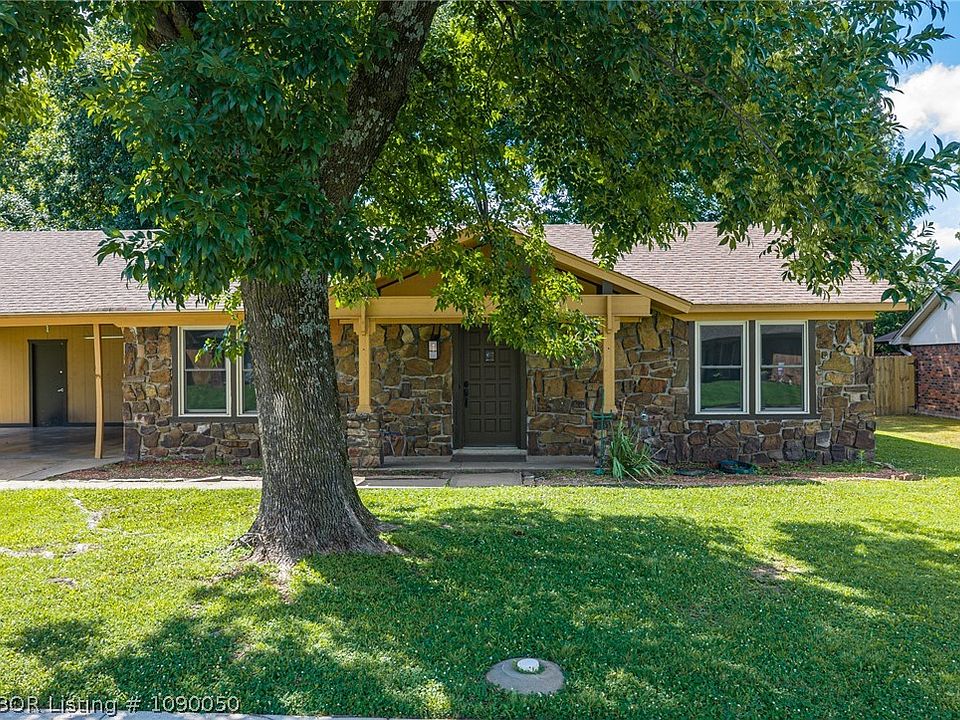 1st image of 8612 Harvard Dr