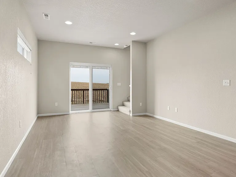 Summerland Twinhomes | Waterloo | Near Lost Island Waterpark — Photo 5