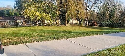 1st image of 3 4th Pl #157-S