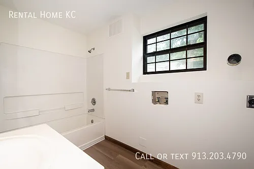 4813 Woodward St — Photo 20