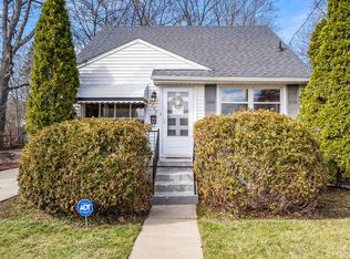 2750 Brandon St, Flint, MI 48503