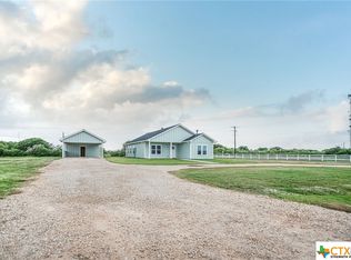 22 Keller Dr, Port Lavaca, TX 77979