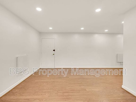 4th image of 4635 20th Rd N APT 6