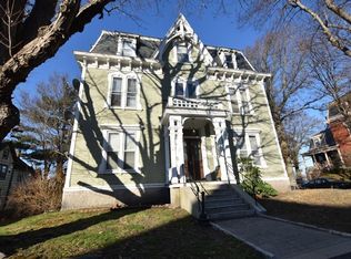 362 Rock St APT 3W, Fall River, MA 02720
