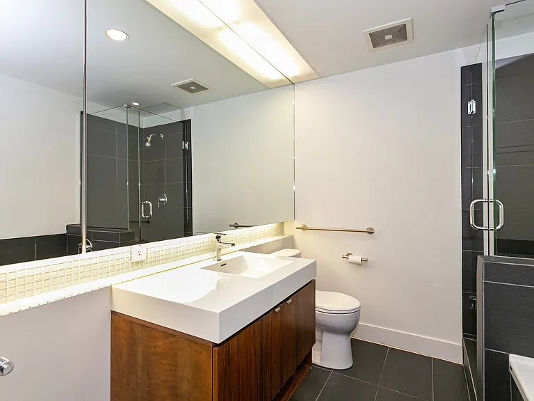 33 W Pender St #508 — Photo 17