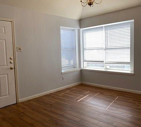 2nd image of 1507 Blue Willow Ct