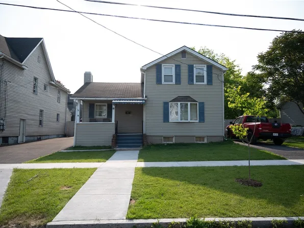 38 Clinton St, Geneva, NY 14456