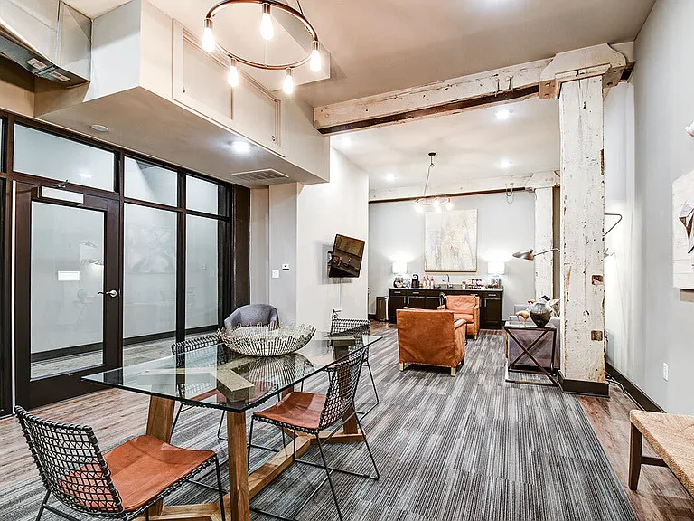 Boury Lofts — Photo 10