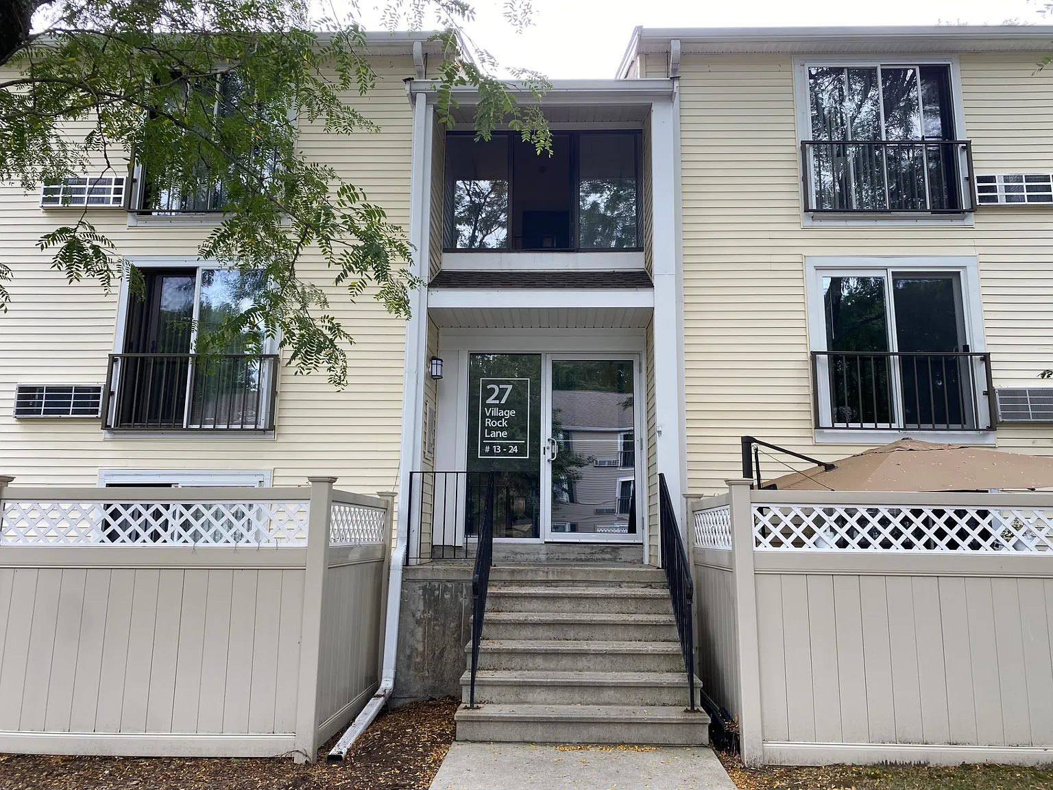1 bed, 778 sqft, $2,100 — Photo 1
