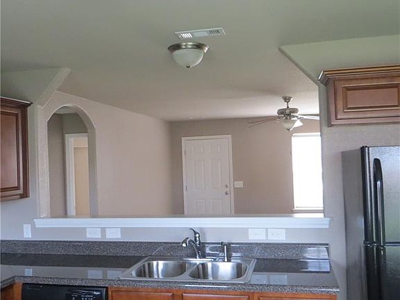 5th image of 5106 SW Regent Rd