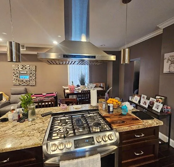 326 Mawbey St #2 — Photo 1